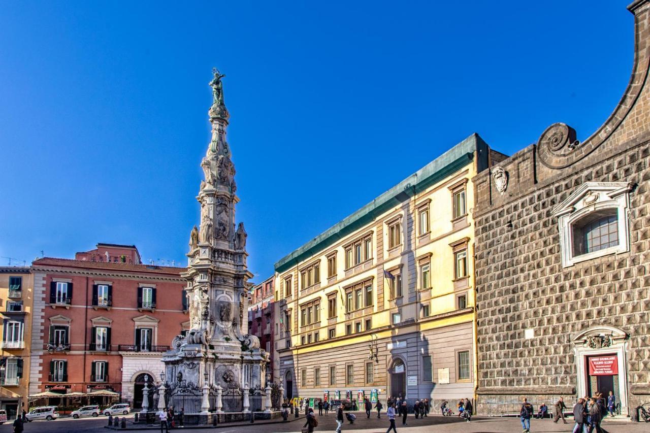 Artemisia Domus - Centro Storico Hotel Naples Luaran gambar
